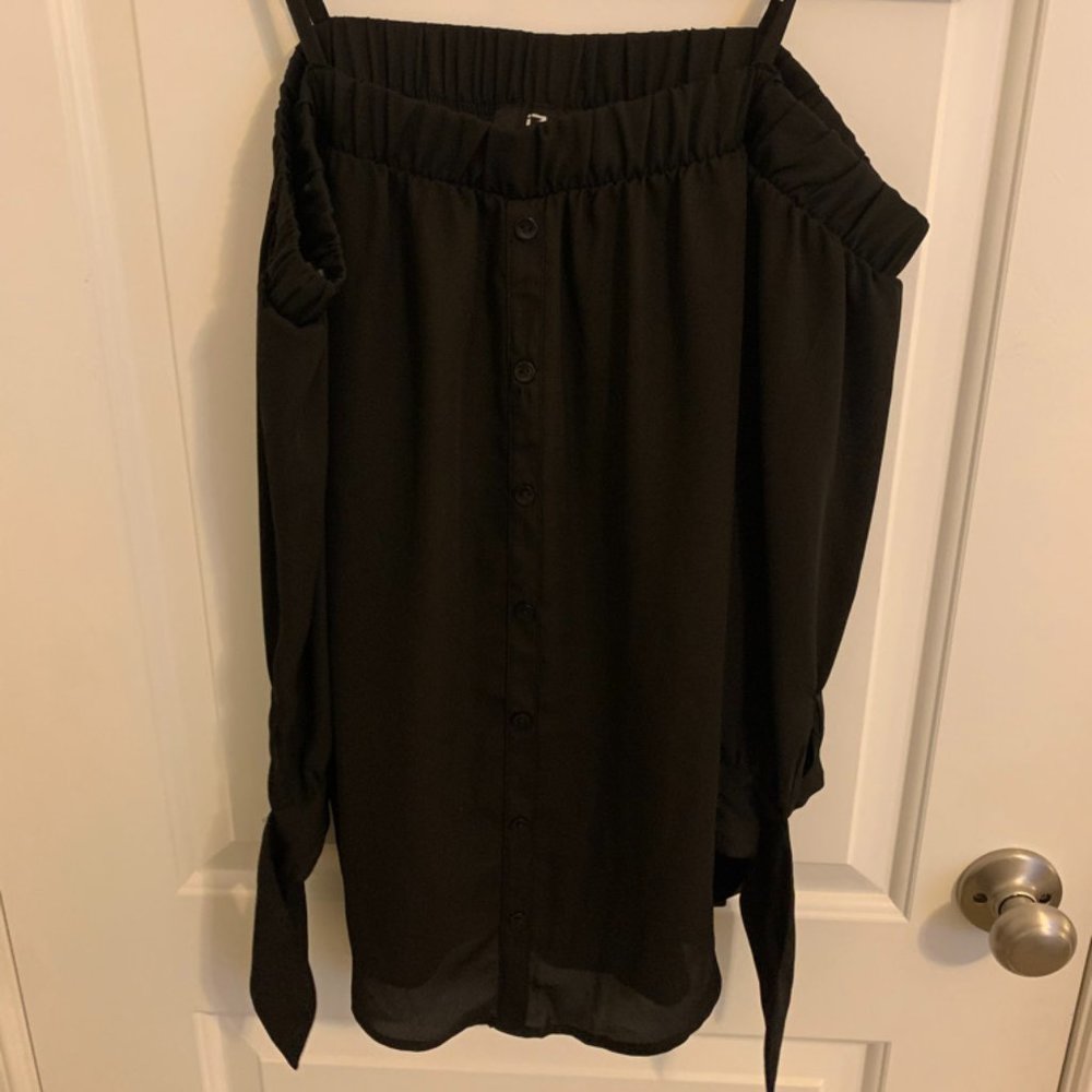 IZ Byer Black Blouse